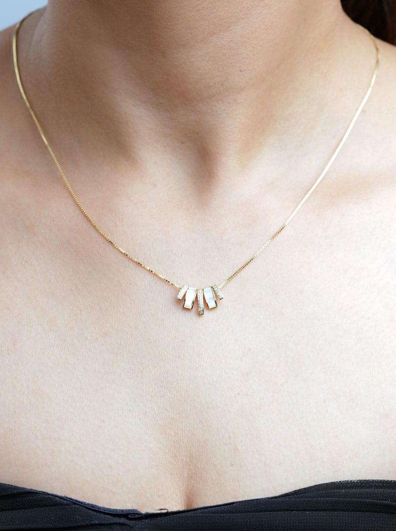 Down-crown Pendant Chain