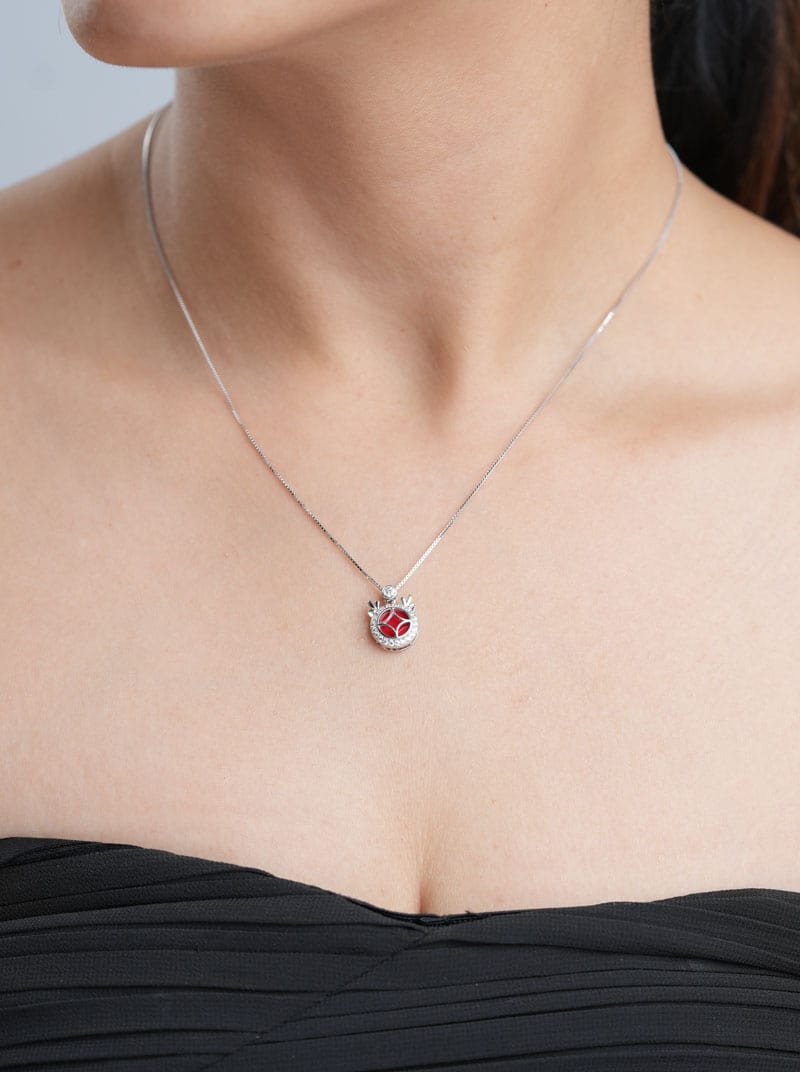 Round Pendant Chain