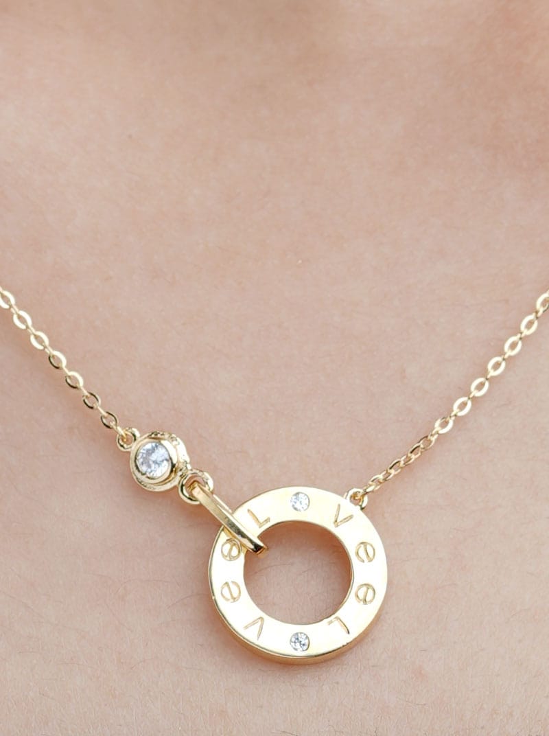 Love Circle Pendant Chain Gold