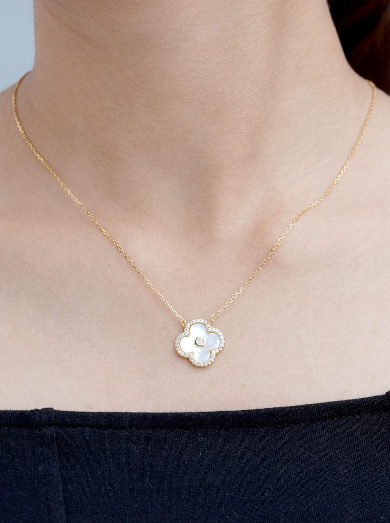 Mother of Pearl Clover Pendant Chain