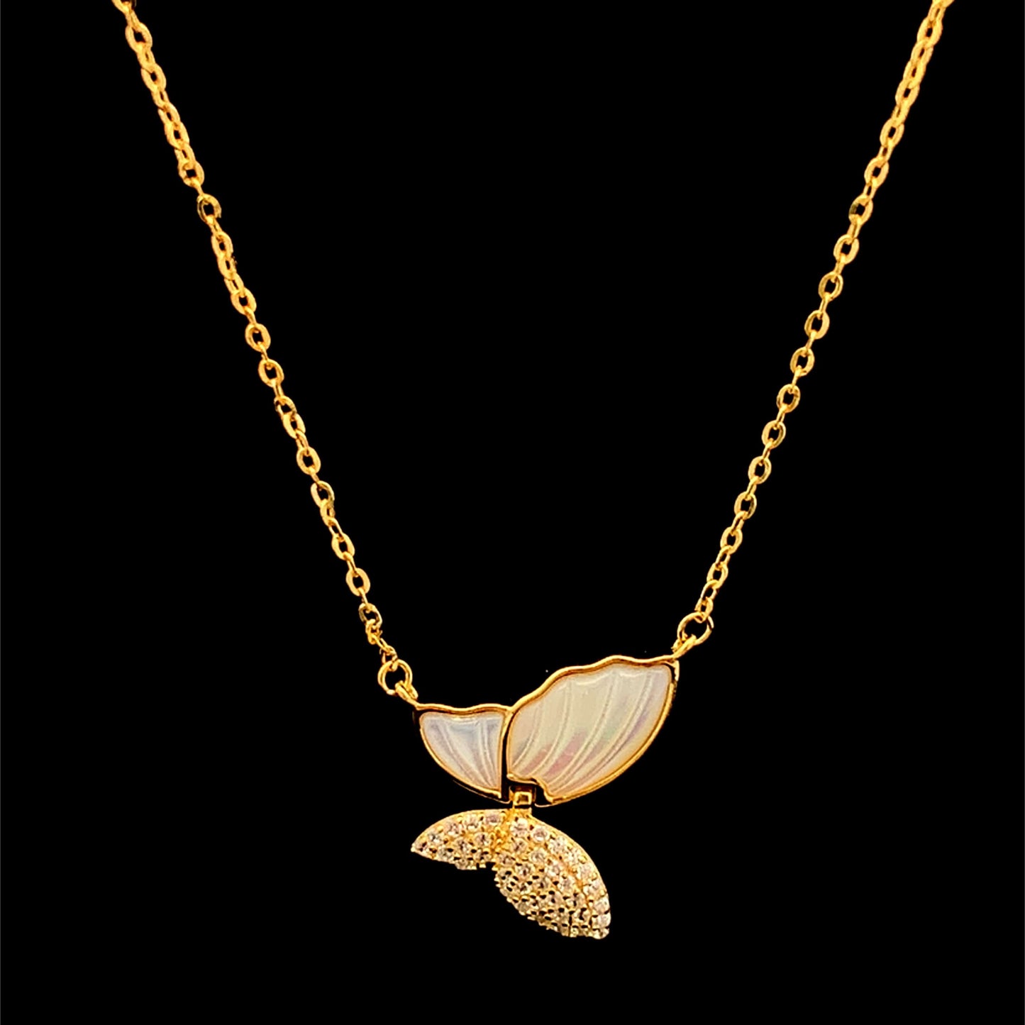 Flying Butterfly Pendant Chain Gold