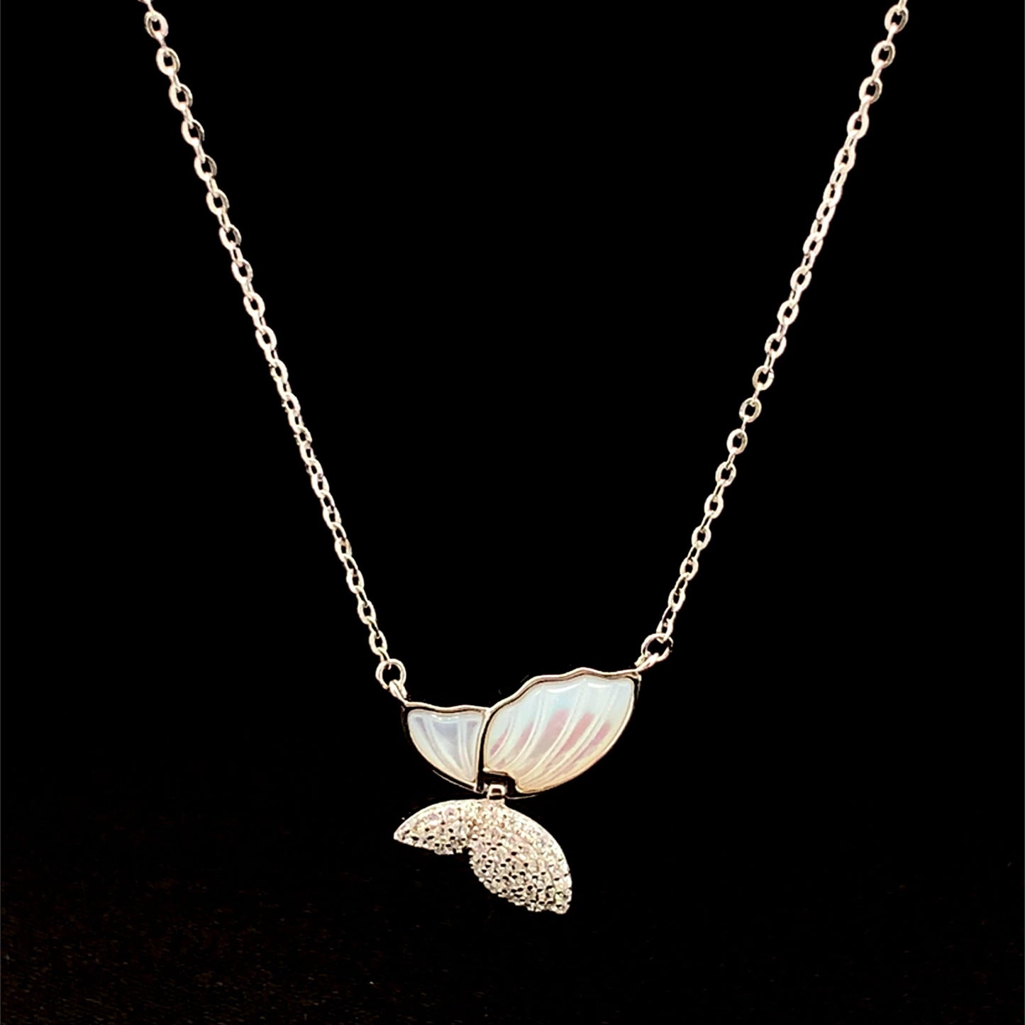 Flying Butterfly Pendant Chain Silver