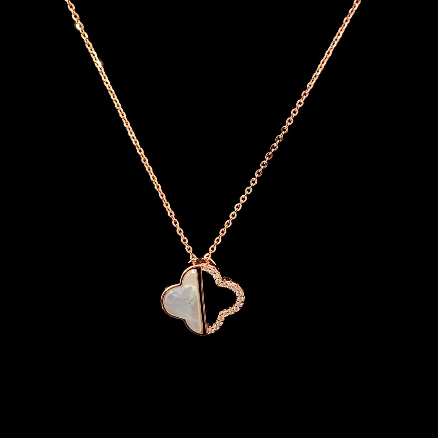 Charming Clover Pendant Chain Rose Gold