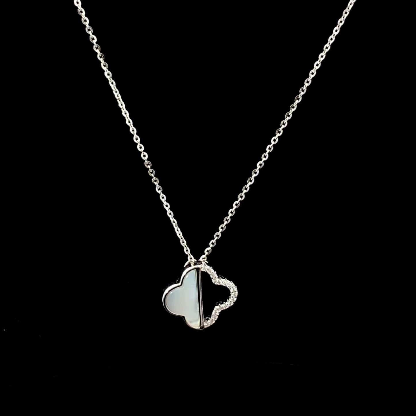 Charming Clover Pendant Chain Silver