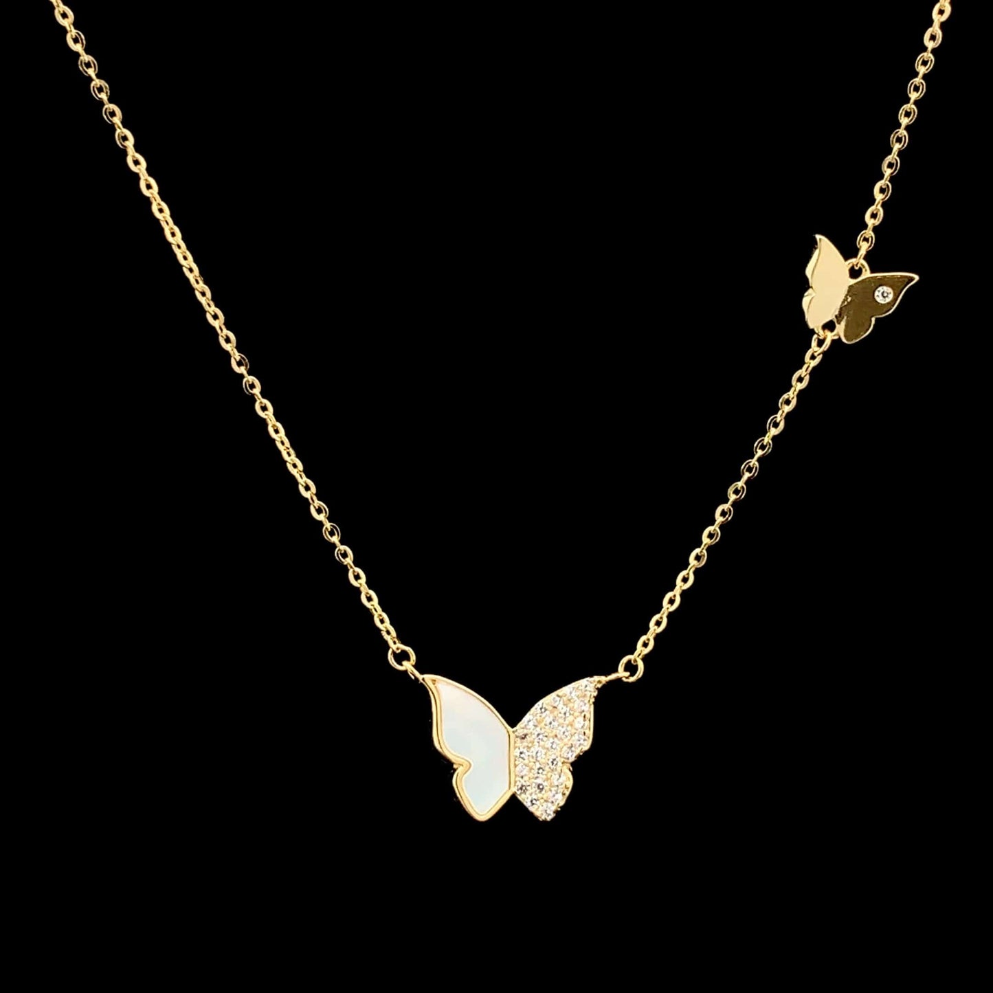 Fluttering Wings Pendant Chain Gold