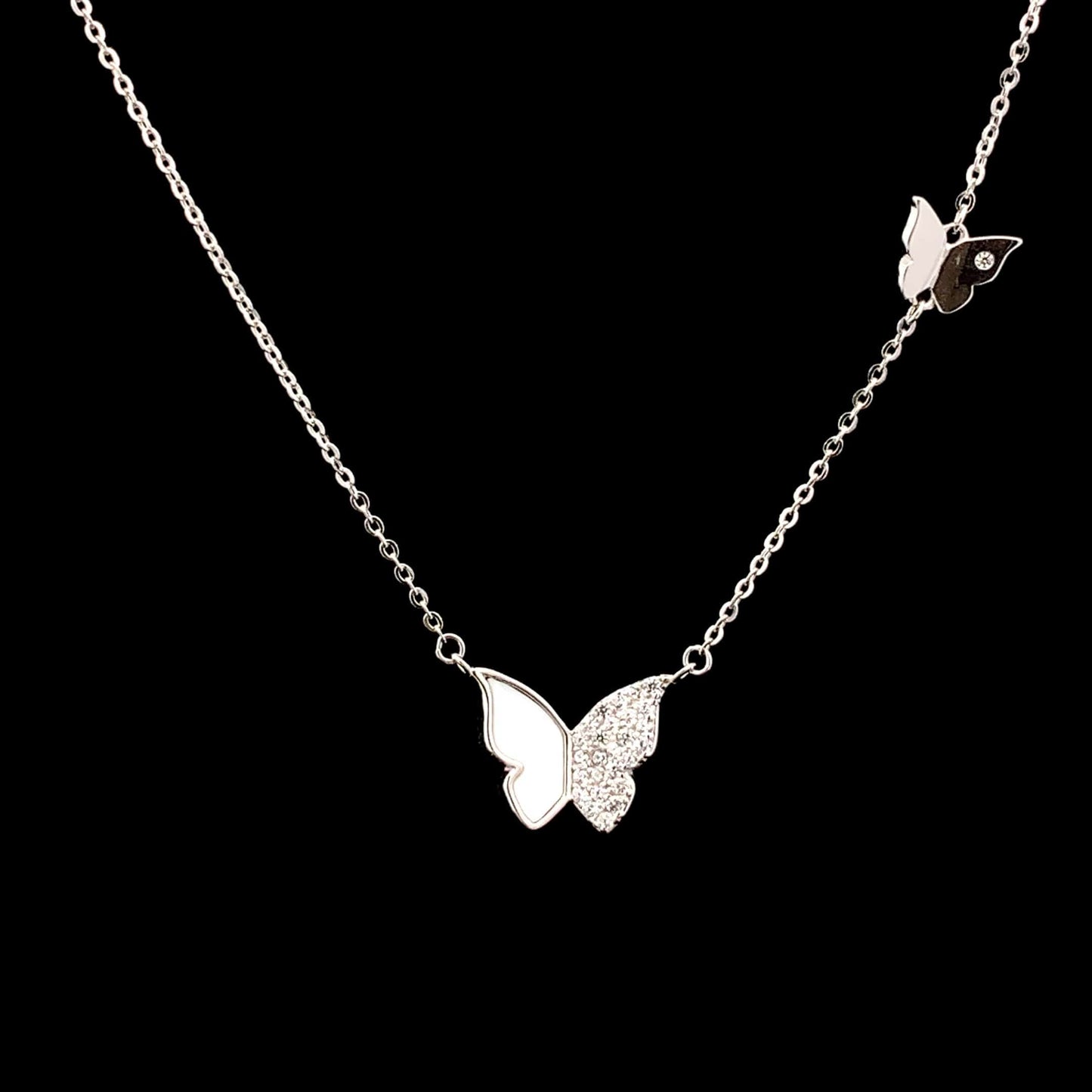 Fluttering Wings Pendant Chain Silver