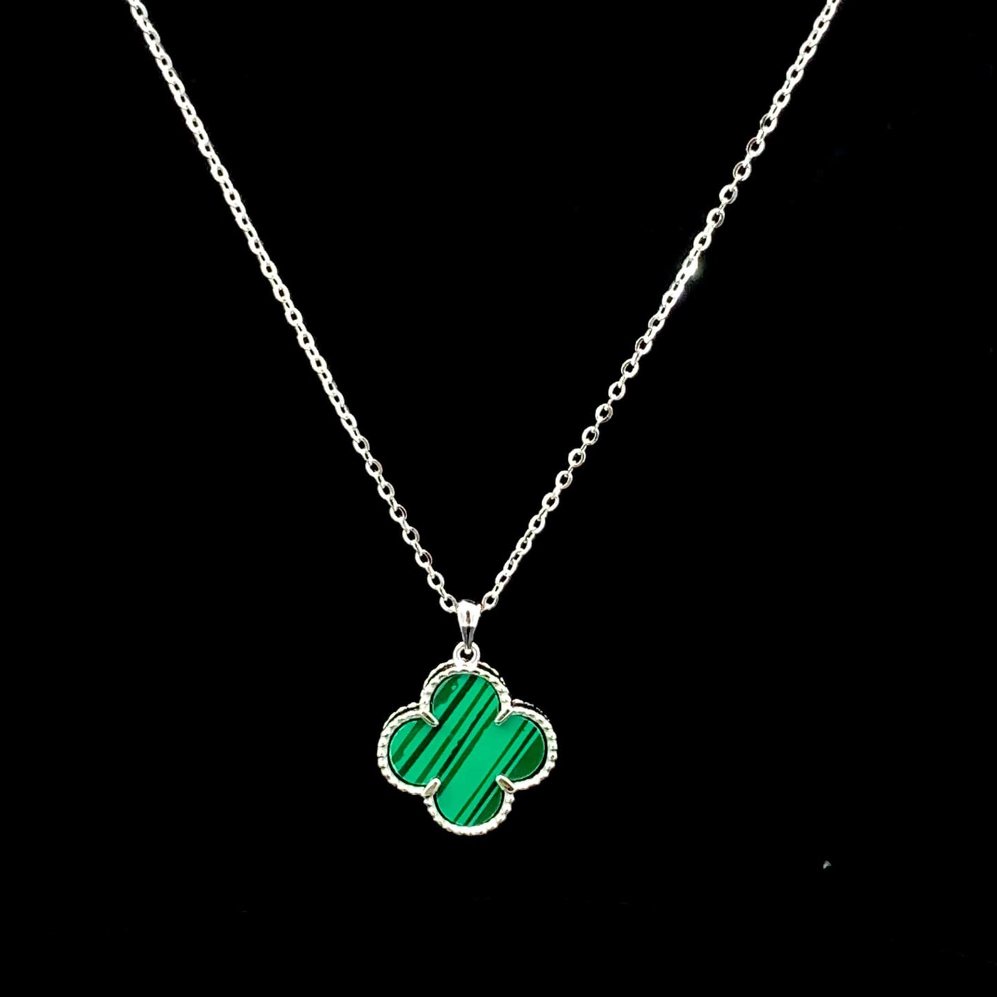 Malachite Clover Pendant Chain Silver