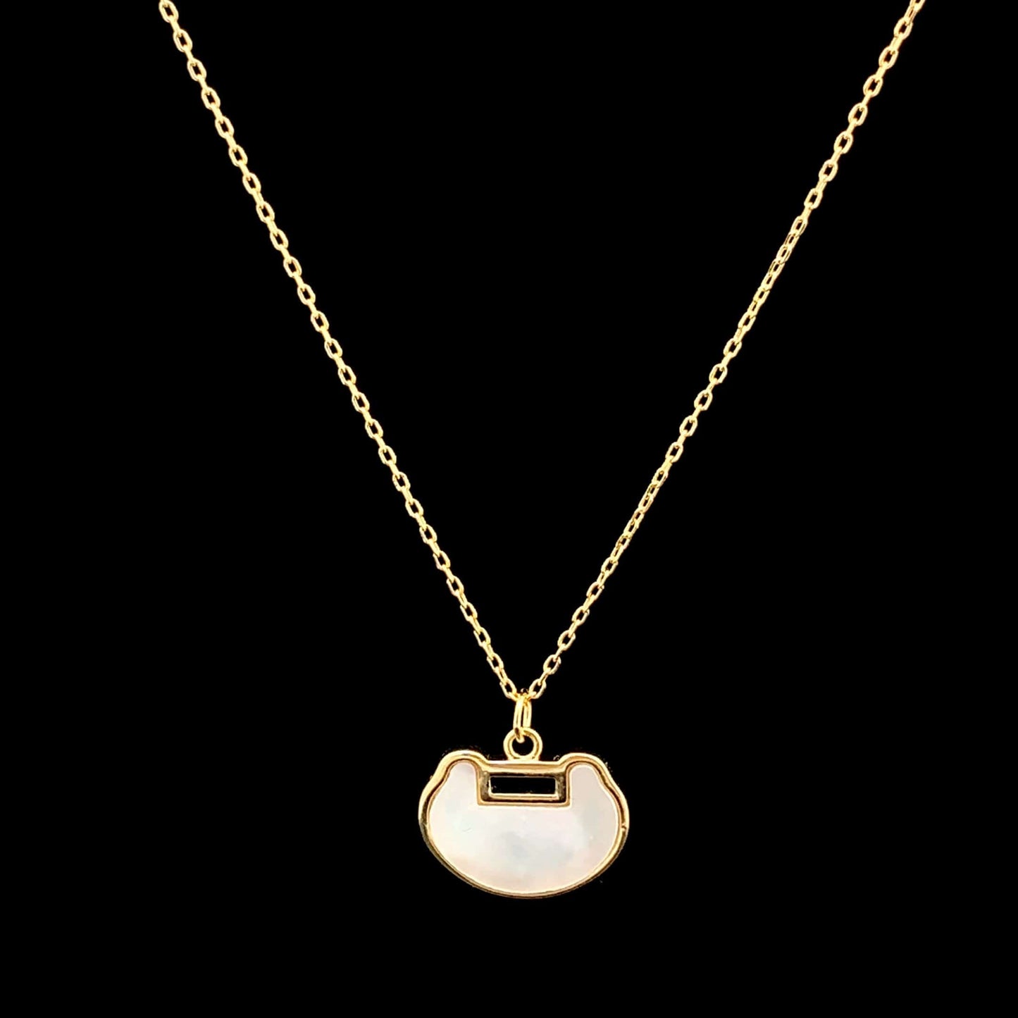 Clutch Pendant Chain Gold