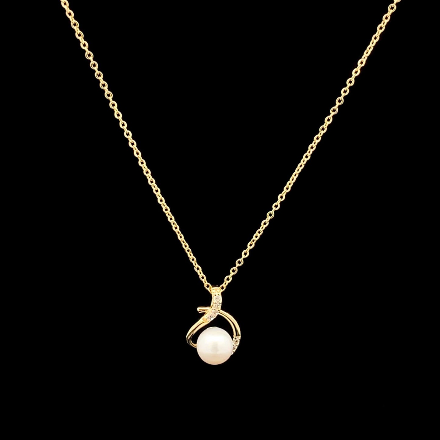 Pearl Grace Pendant Chain Gold