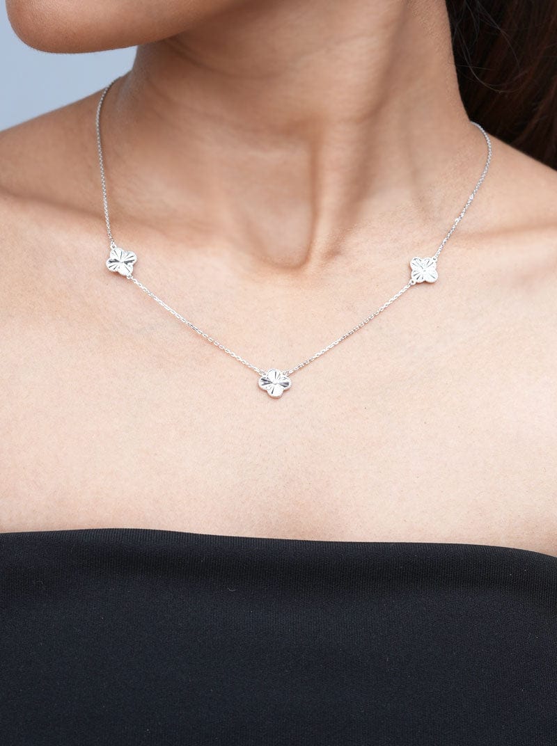 Trio Clover Pendant Chain