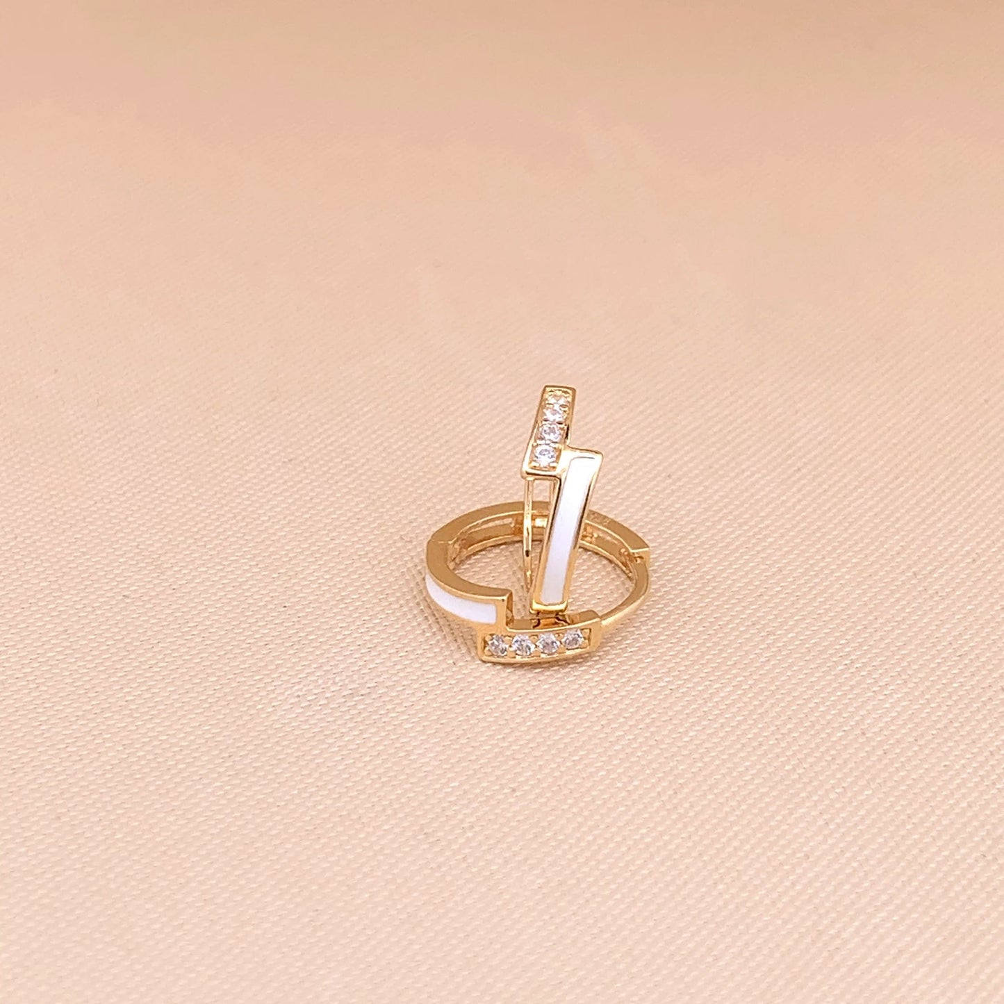 Huggie Earrings (Pure Silver)