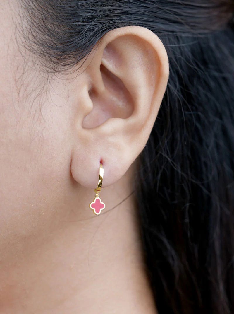 Clover Huggie Earrings Gold