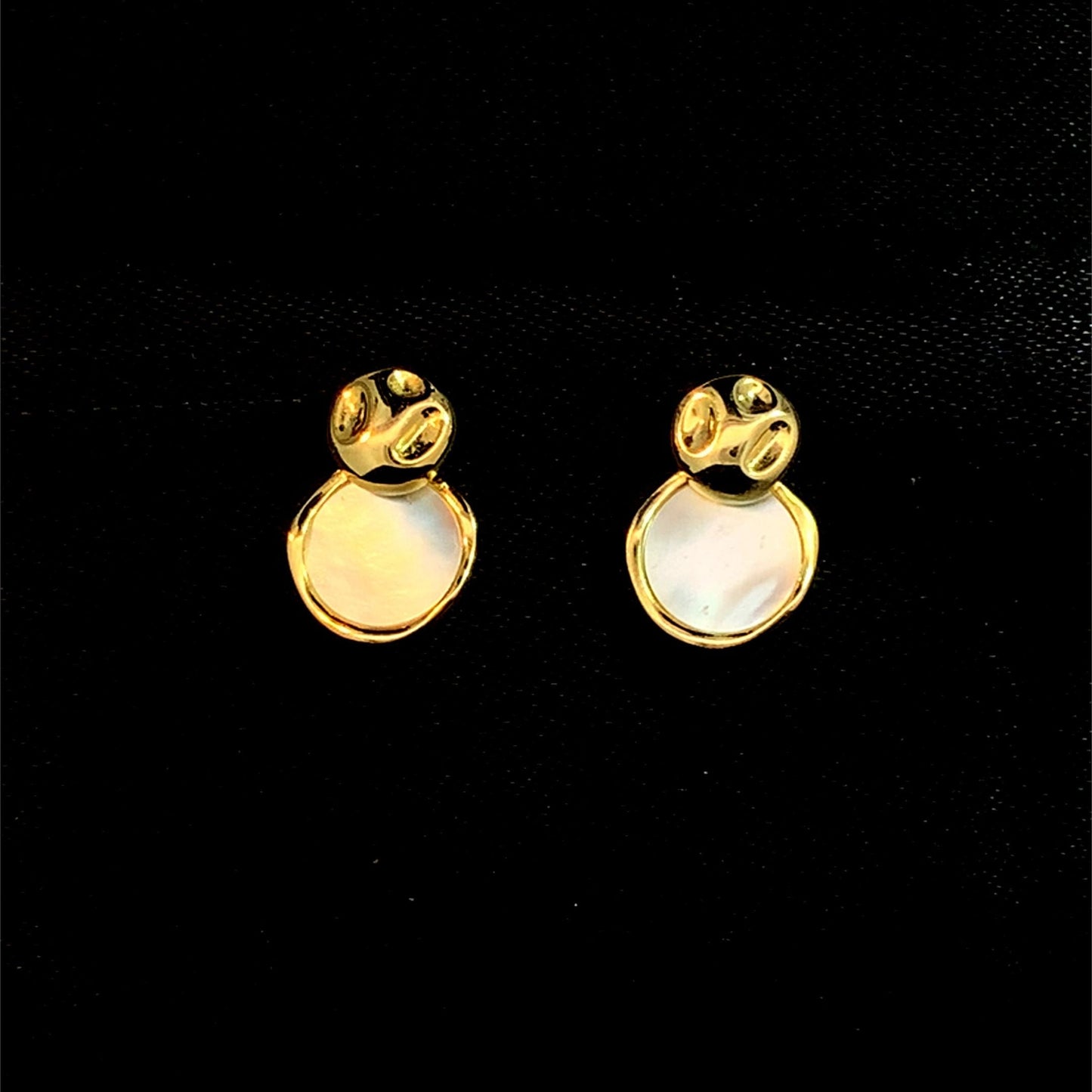 Coin Pearl Drop Earrings Gold