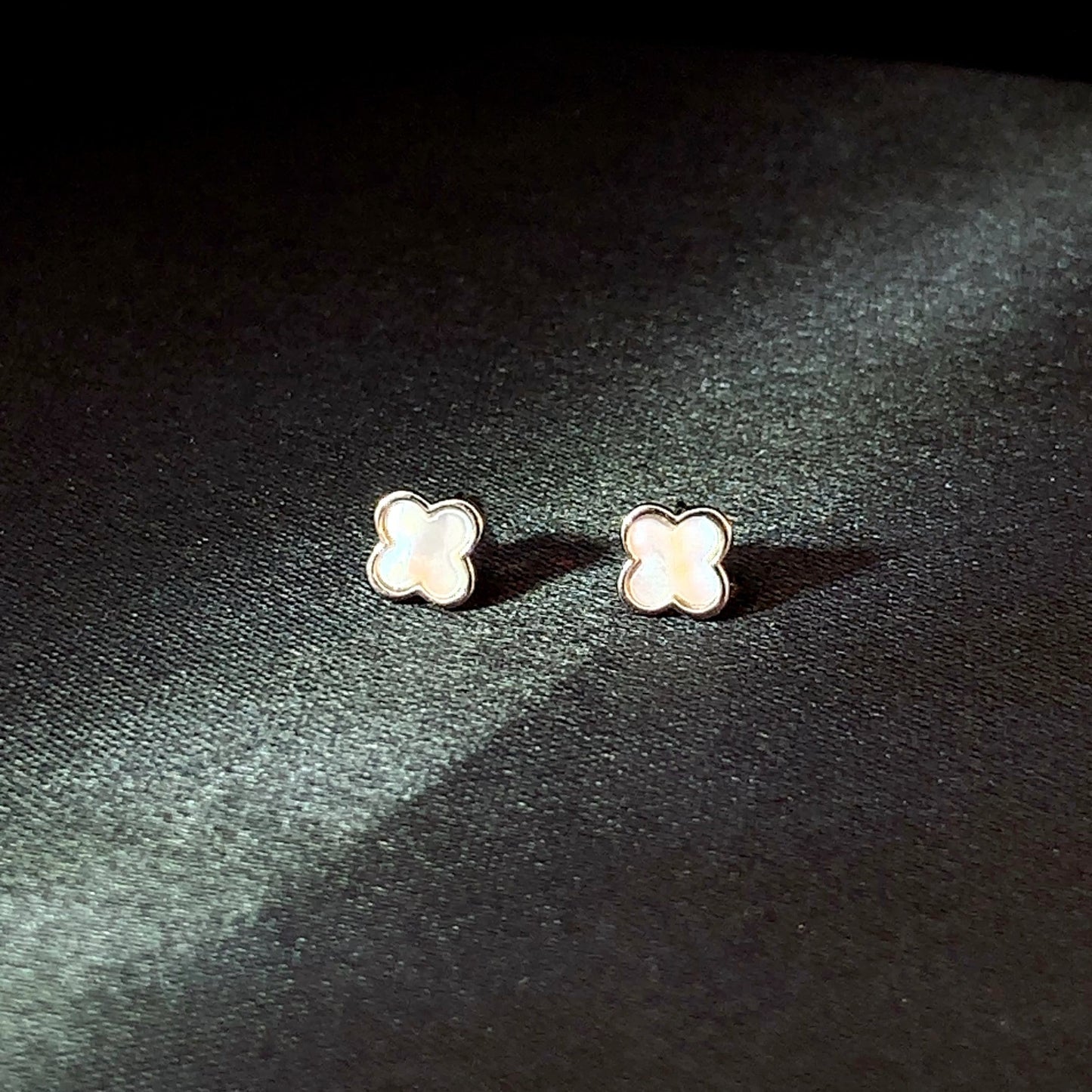 Baby Clover Stud Earrings Silver