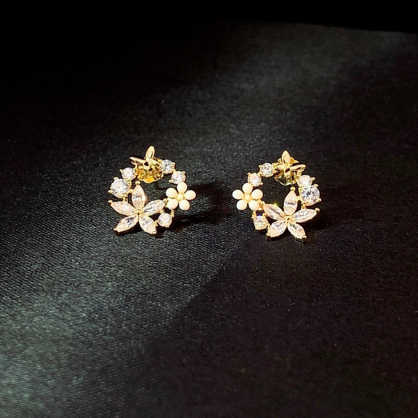 Floral Whispers Stud Earrings Gold