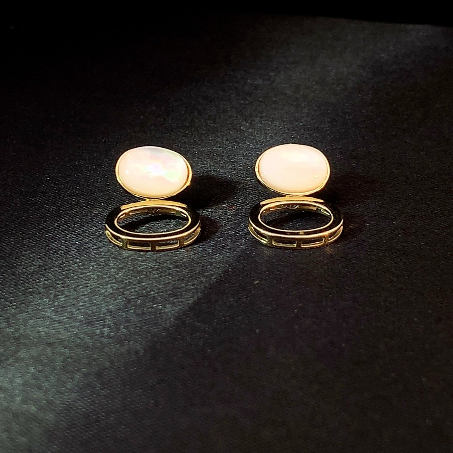 Slanting Oval Drop Earrings Gold