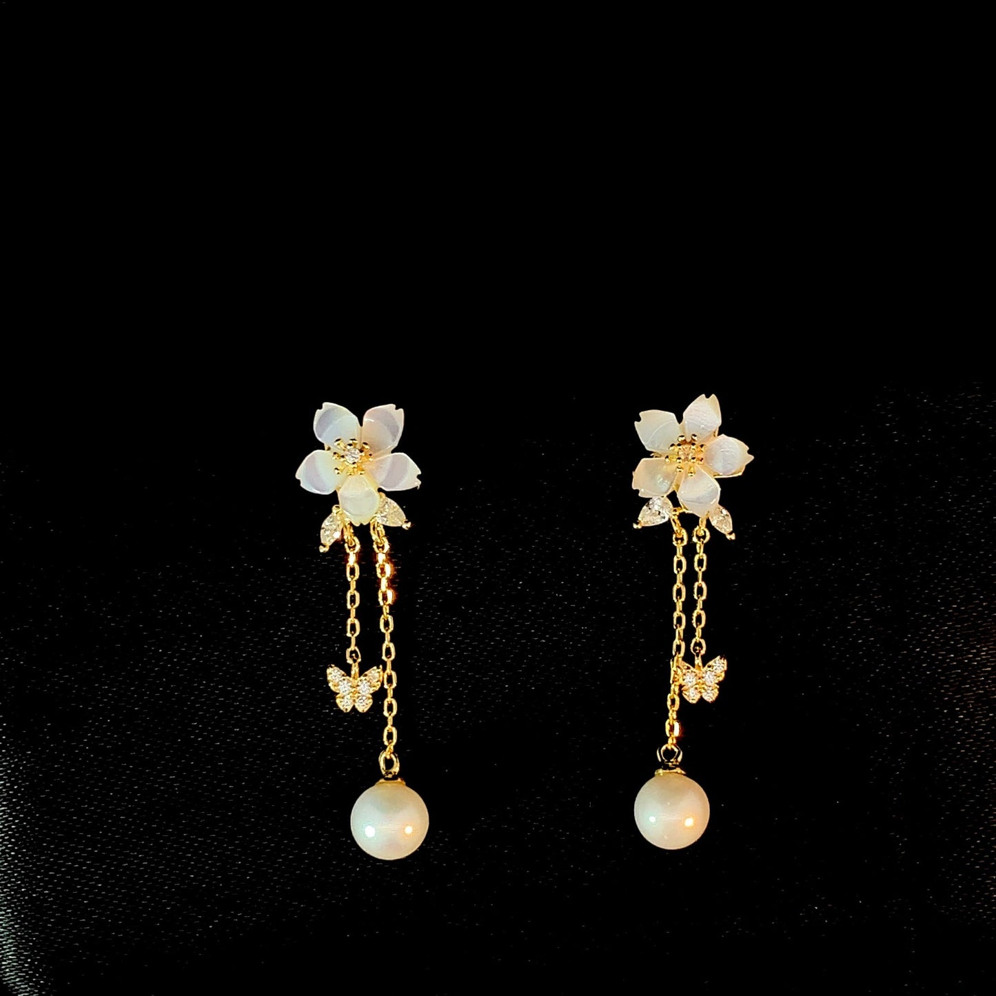 Floral Bliss Drop Earrings Gold