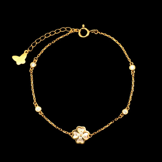 Quatrefoil Heart Petal Bracelet Gold