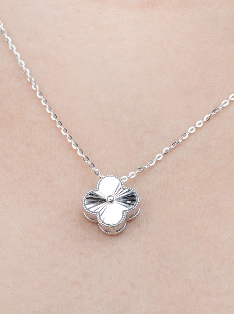 Zircon Clover Pendant Chain