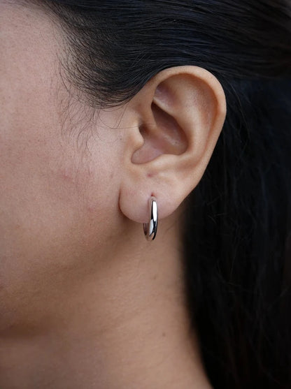 Circle Huggie Earrings (Pure Silver) - Silver