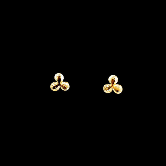Tiny Trillium Stud Earrings Gold