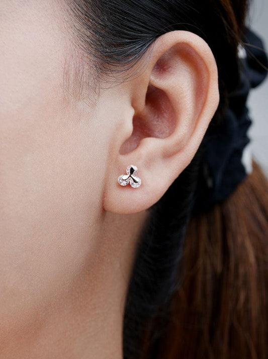 Tiny Trillium Stud Earrings (Pure Silver) - Silver