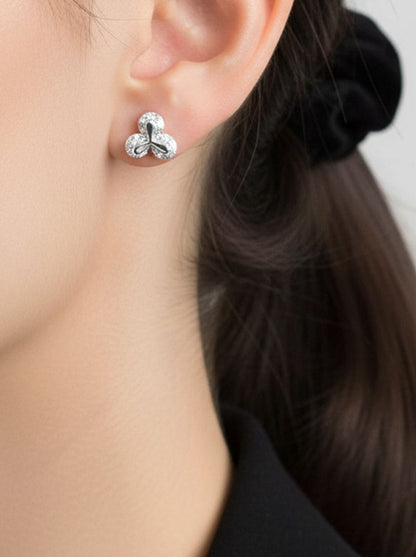 Tiny Trillium Stud Earrings (Pure Silver) - Silver