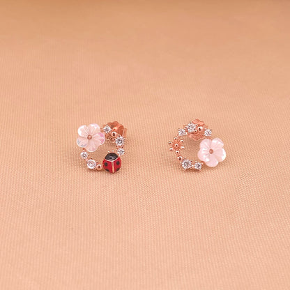 White Flower Ladybug Circle Stud Earrings (Pure Silver)