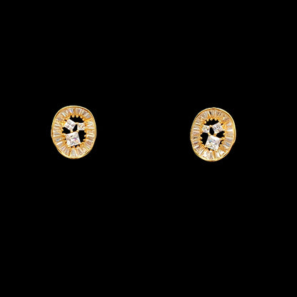 Oval Dazzle Stud Earrings Gold