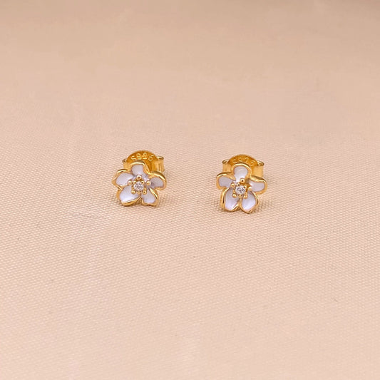 White Petal Stud Earrings Gold
