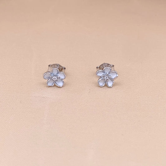 White Petal Stud Earrings Silver