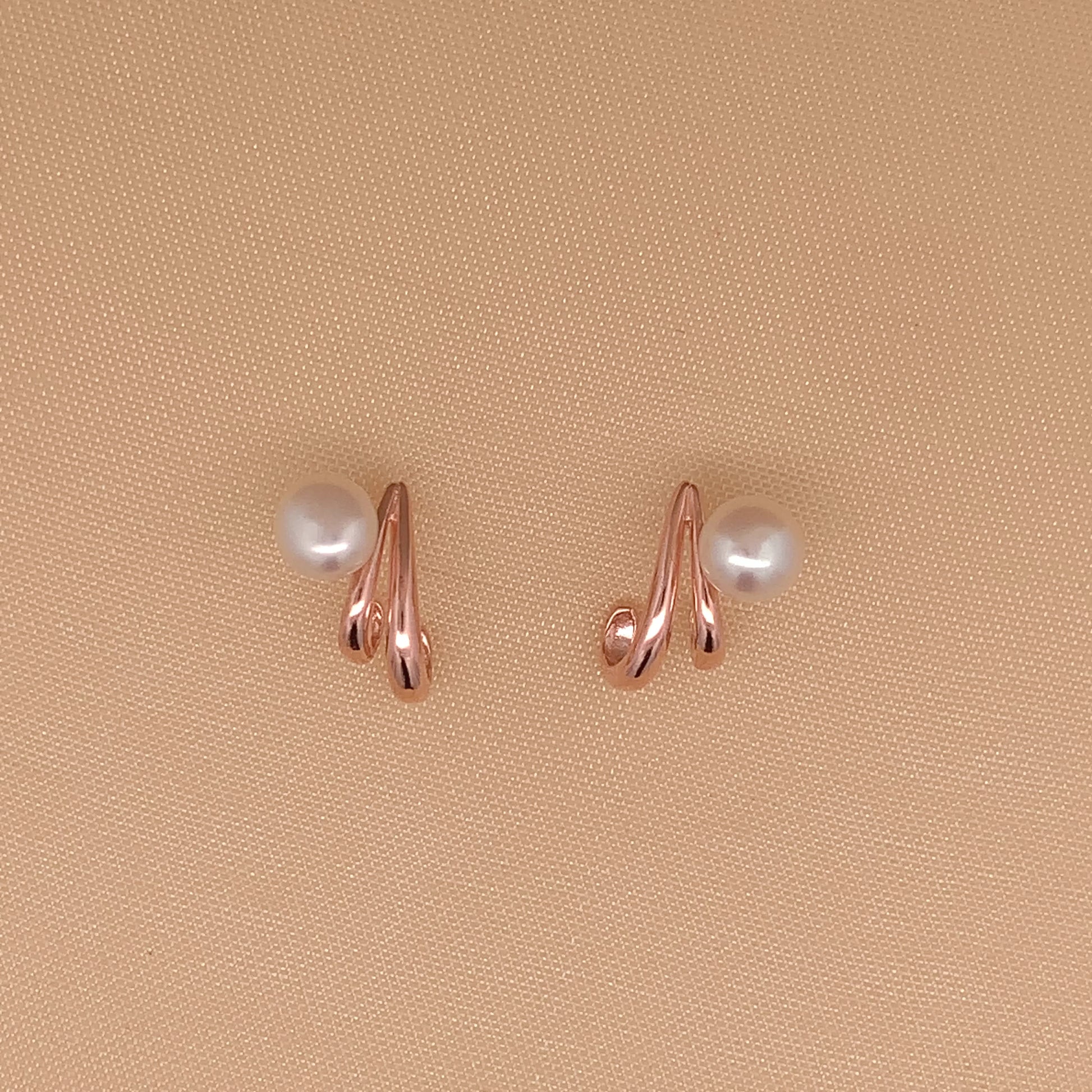 Twirl Pearl Stud Earrings Rose Gold