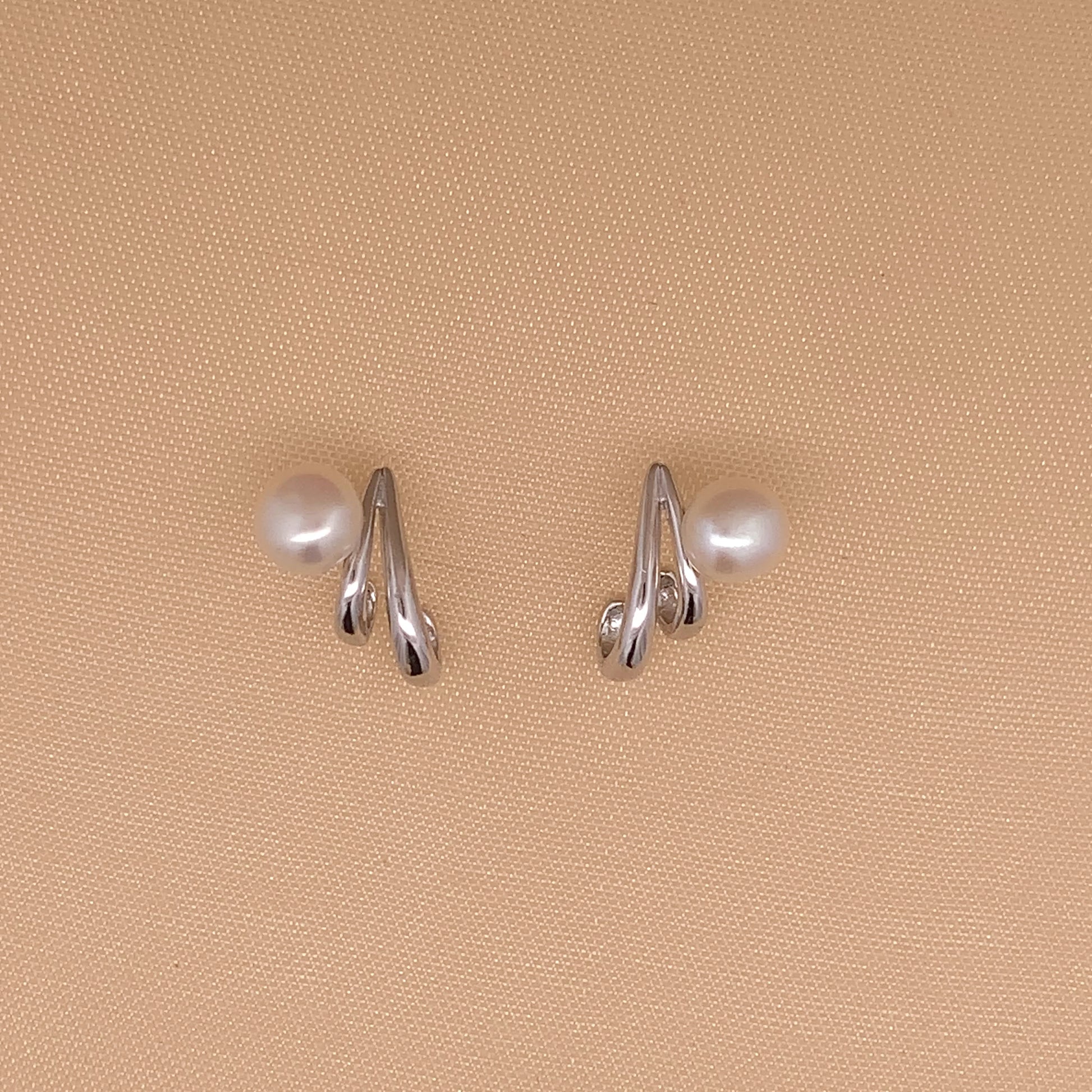 Twirl Pearl Stud Earrings Silver