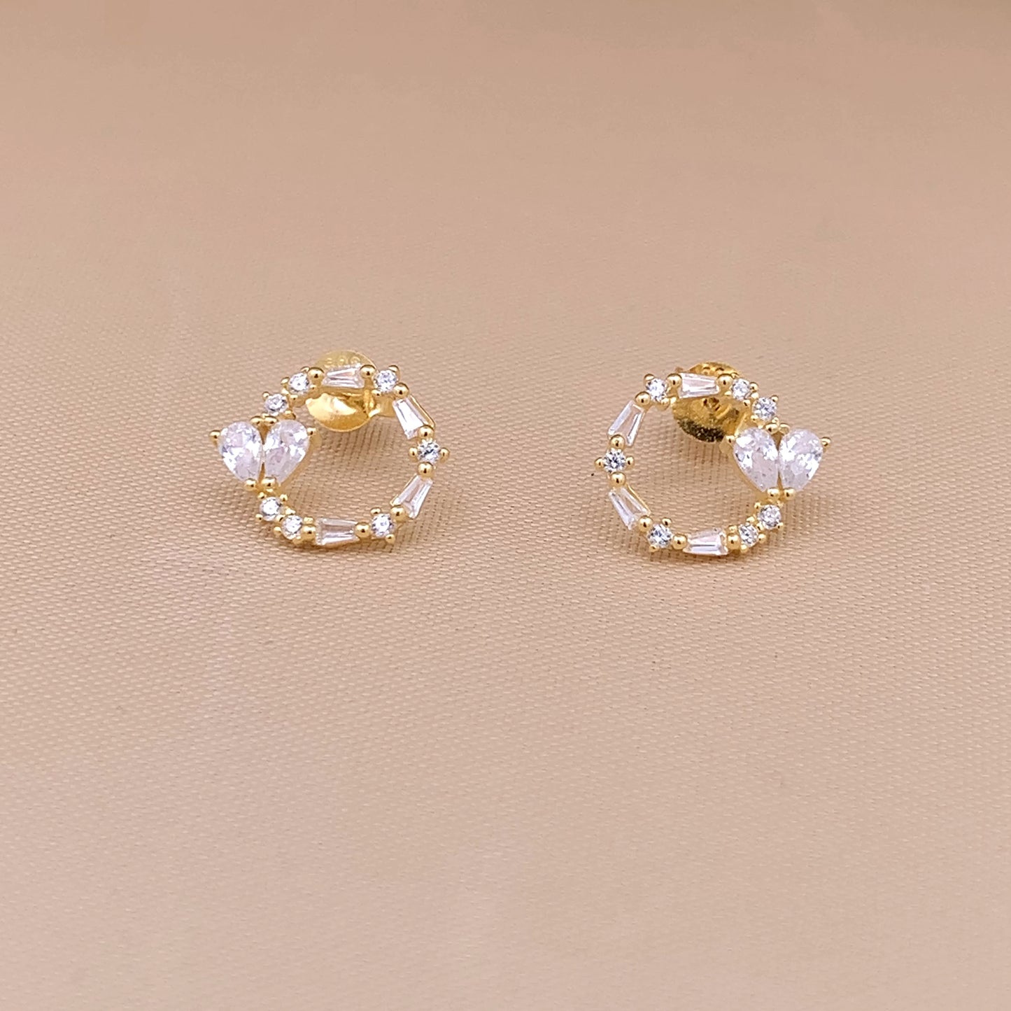 Circle of Love Stud Earrings Gold